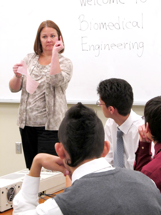 The Noyce Scholars program combines STEM majors and a unique co-op opportunity.