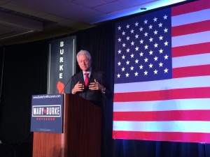 Former President Bill Clinton speaks in support of gubernatorial candidate Mary Burke. Photo by Joe Cahill/joseph.cahill@marquette.edu