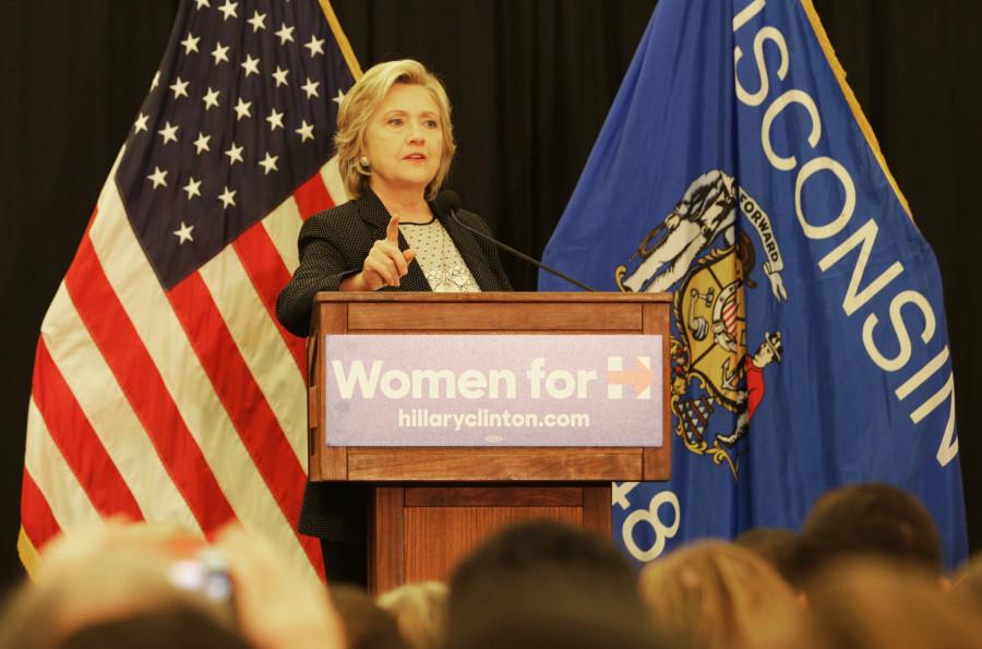 Hillary Clinton talks womens rights, minimum wage at UW-Milwaukee
