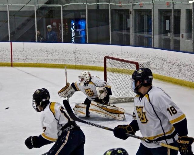 Hockey sweeps opening weekend against Madison