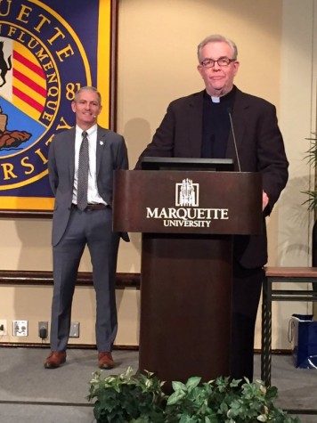 The Rev. Robert Wild addressing the crowd as chancellor. Photo by Natalie Wickman /natalie.wickman@mu.edu