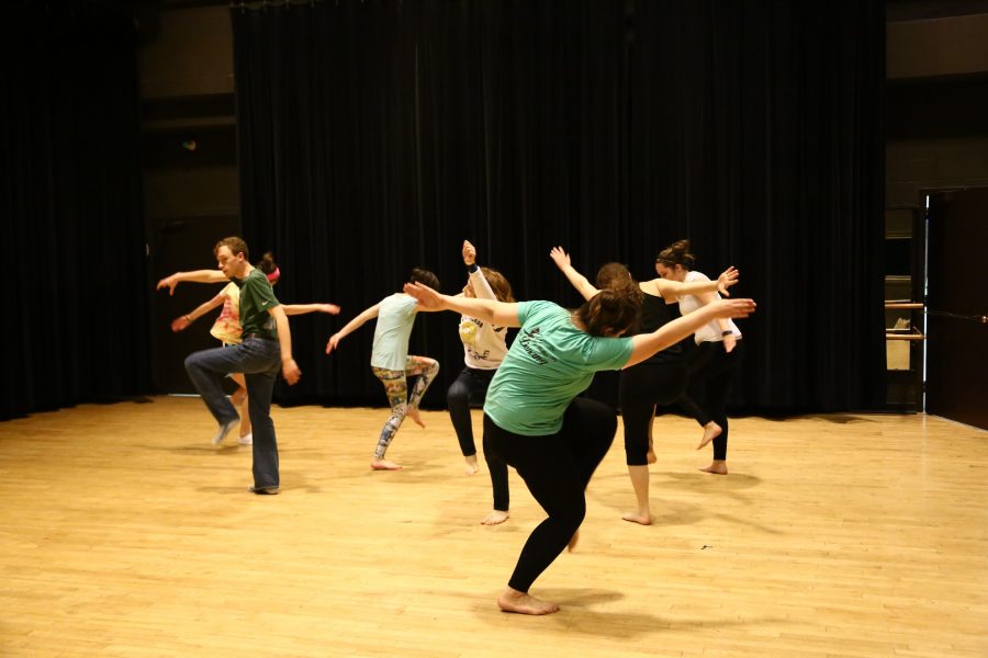 Dance seminar rehearses Afro-tap fusion piece to be performed in collaboration with Dance History class.