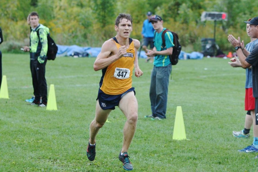Men’s cross country takes fourth, women’s takes second at National Catholics