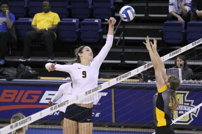 Volleyball wins one of three in Oahu, upsets No. 20 Hawaii