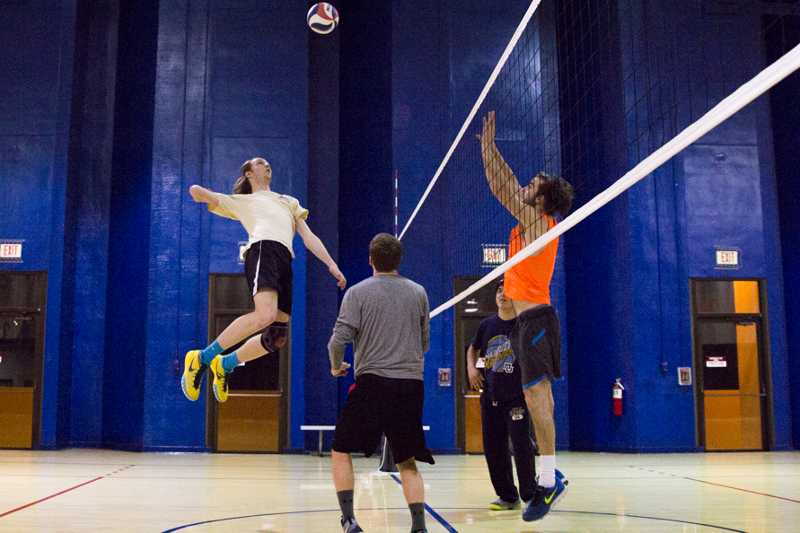 Mens club volleyball gunning for No. 1 in nation