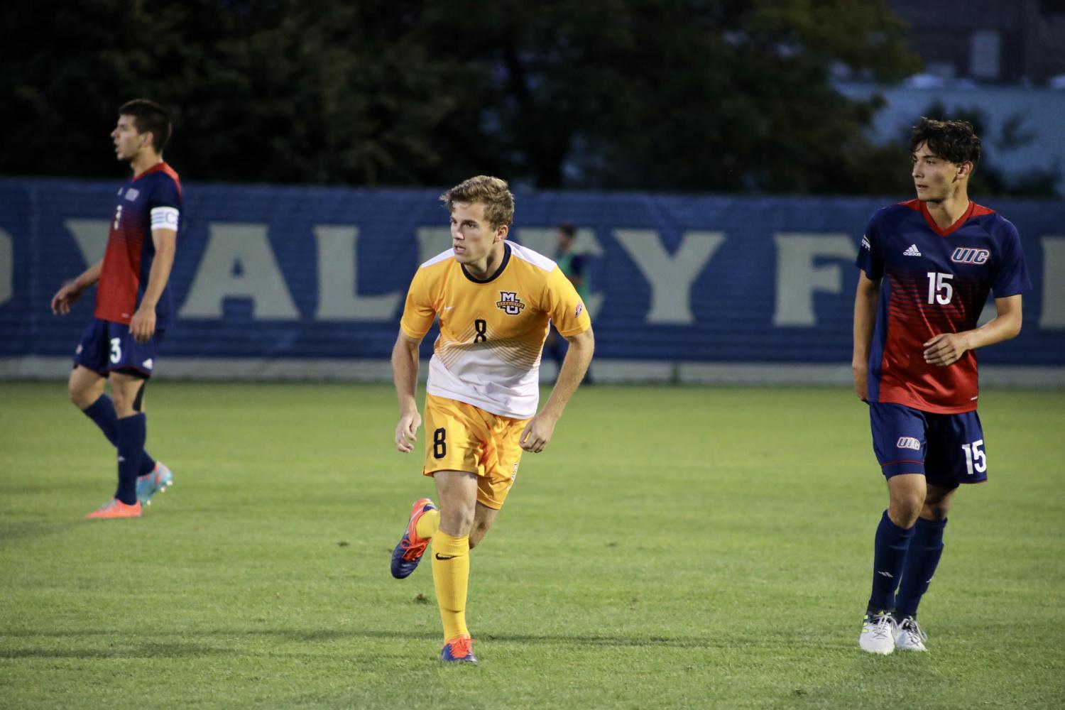 Brody Kraussel advances forward from his midfield position against Illinois-Chicago.