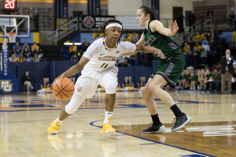 Womens basketball splits contests against No. 12 Tennessee, Montana in Mexico