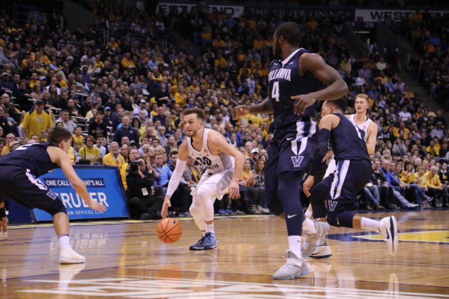 Andrew Rowsey led Marquette with 29 points against No. 1 Villanova Sunday, but that was not enough to come away with a win.