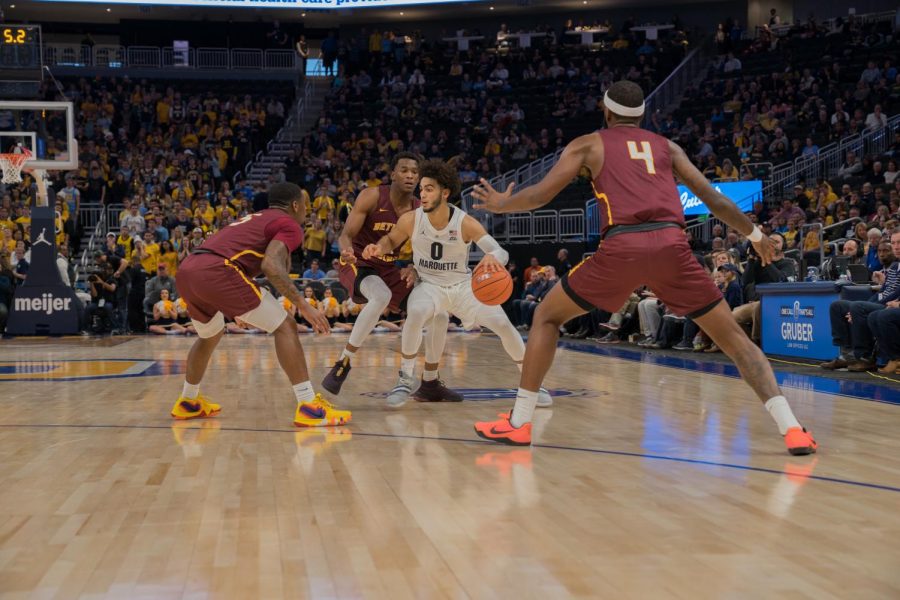 Howard scores 37 in Marquettes 92-59 win over Bethune-Cookman