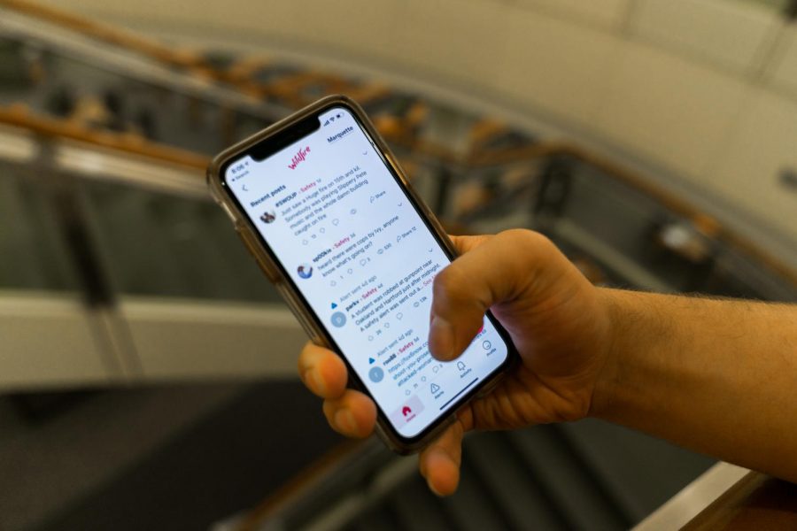 The app allows students to update others about situations on campus. 