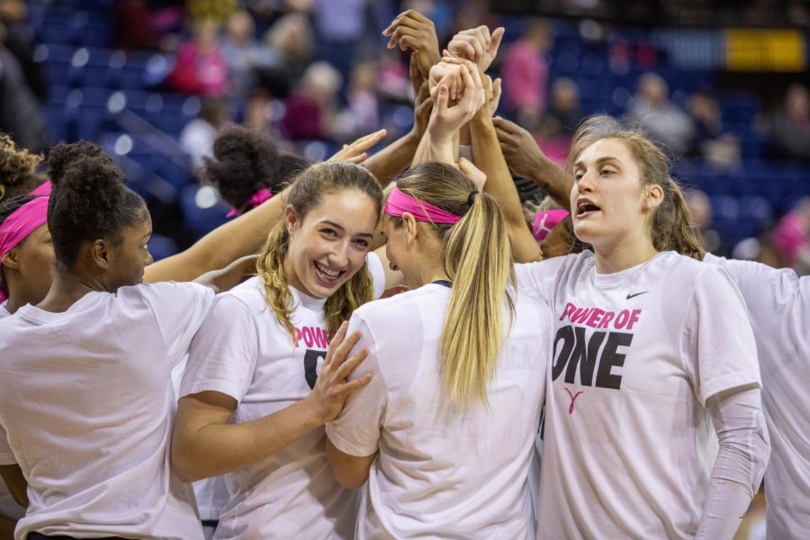 Marquette+womens+basketball+in+their+pregame+huddle+before+its+76-54+win+over+Butler+on+Play4Kay+Day.+