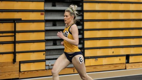 Mary Hanson runs in the Panther Tune-Up Feb. 22 2020. (Photo courtesy of Marquette Athletics.)