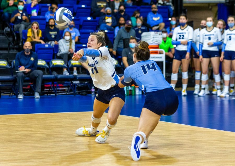 Redshirt junior Katie Schoessow (17) goes for a dig in Marquettes 0-3 loss to Creighton Oct. 29. 