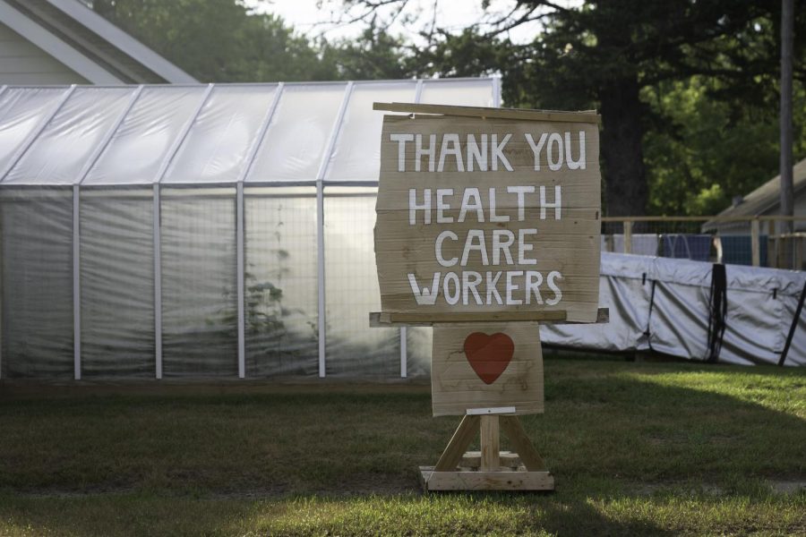 A+sign+posted+in+Minnesota+shows+appreciation+for+health+care+workers+during+the+COVID-19+pandemic.+Photo+via+Flickr
