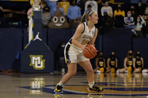 BASELINE: McLaughlin scores 1500th career point in Marquettes win over Georgetown