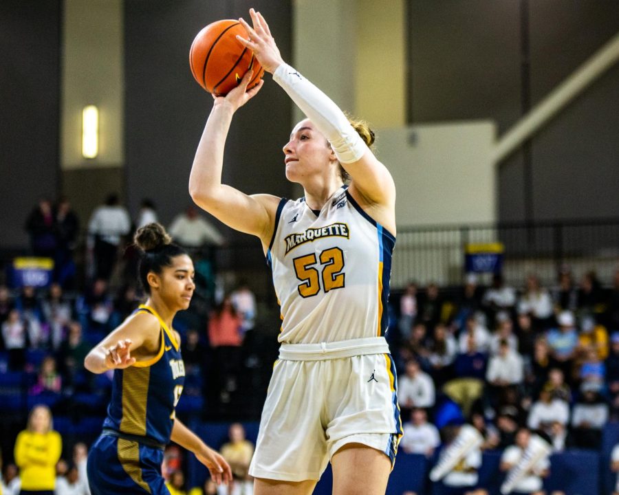 Chloe+Marotta+%2852%29+attempts+a+shot+in+Marquettes+loss+to+Toledo+March+24+in+the+WNIT+Sweet+16.+