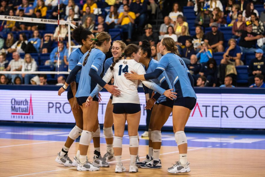 Marquette Volleyball in its 3-0 win over University of Wisconsin-Milwaukee Sept. 11. 