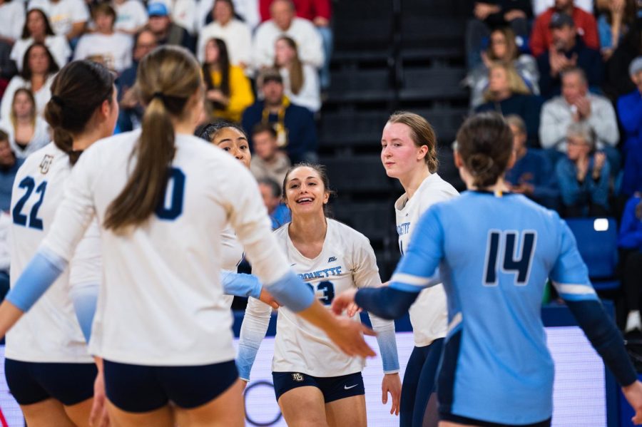 Marquette+volleyball+celebrates+during+its+3-0+win+over+Creighton+Nov.+19+at+the+Al+McGuire+Center.+