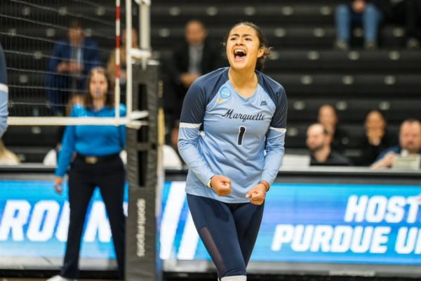 No. 6 seed Volleyball sweeps Eastern Illinois in NCAA Tournament