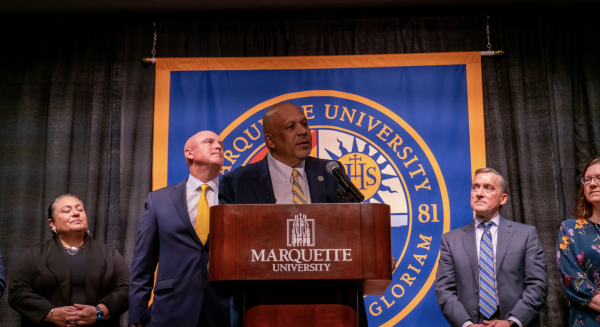 Marquette faculty vote no-confidence in university leadership