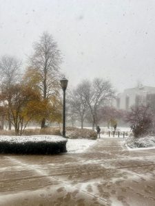 Marquette students got a teaser of what a Wisconsin winter looks like with a blanket of snow this past Thursday.