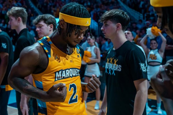 Navigation to Story: PREVIEW: No. 6 Marquette travels to duel Dayton and its LOWD student section