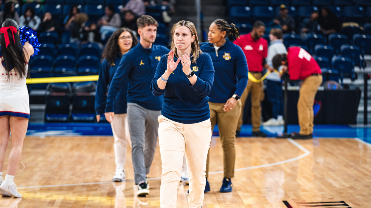 Marquette reached 20 wins in 28 games, tied for the second-fastest road to 20 wins by a first-year head coach in program history with Terri Mitchell.