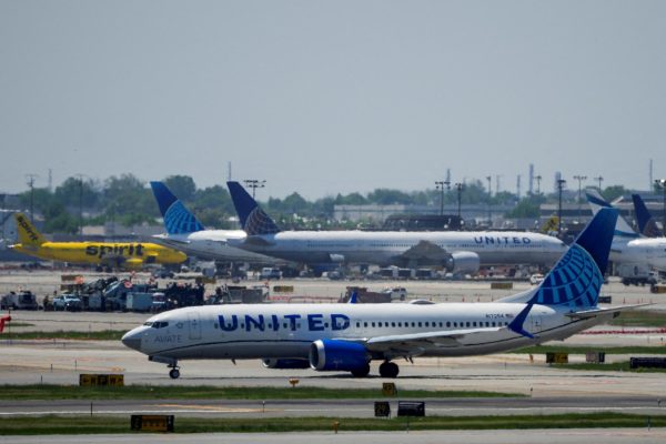 A plane taxis on the tarmac after an air traffic control outage, bringing flights to a standstill at Newark International Airport in Newark, New Jersey, U.S., May 11, 2025. REUTERS/Eduardo Munoz