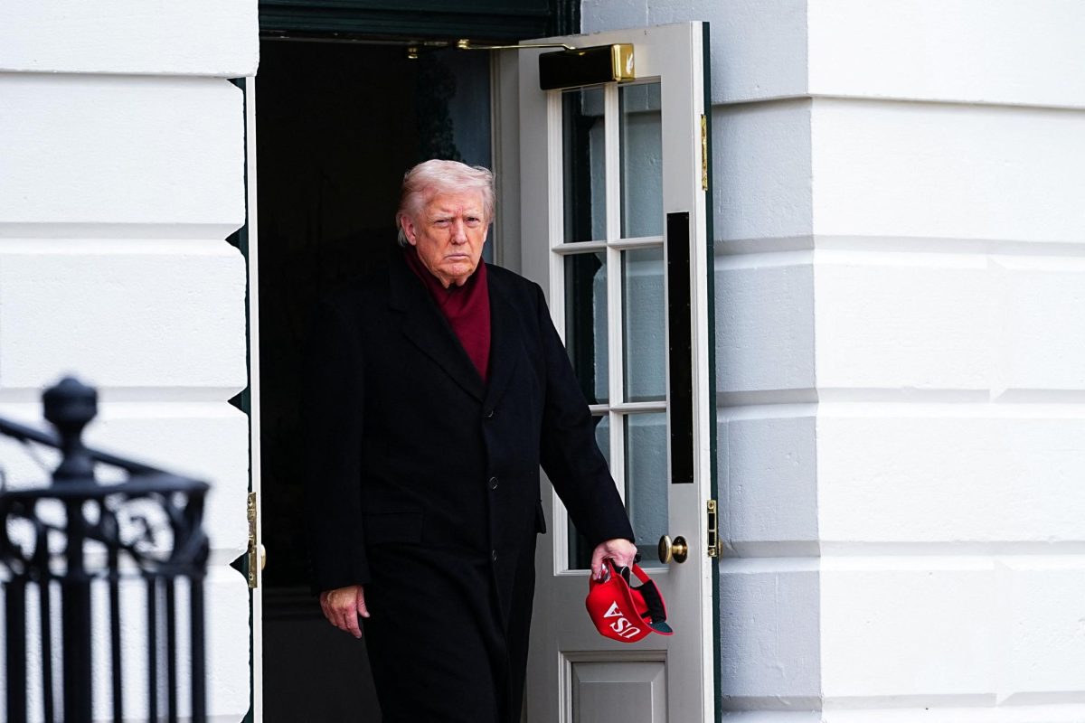 U.S. President Donald Trump walks to board Marine One to depart for Joint Base Andrews, from the South Lawn at the White House in Washington, D.C., U.S., November 22, 2025. REUTERS/Aaron Schwartz