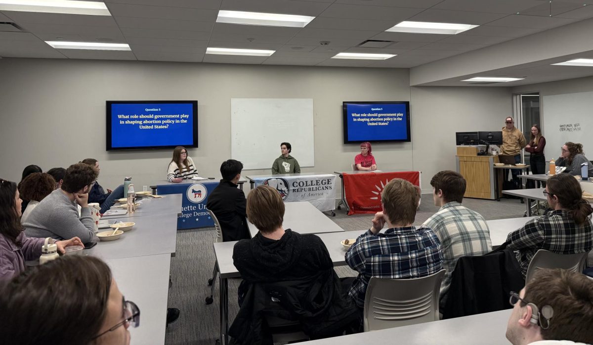 Marquette University College Republicans, College Democrats and Young Democratic Socialists of America participated in dialogue night.